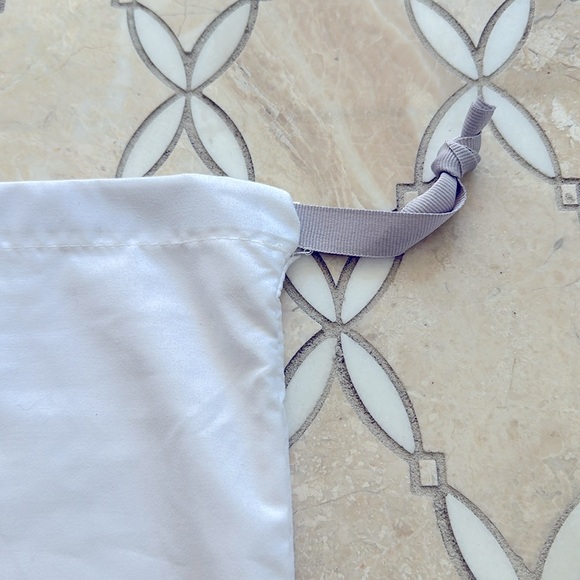 Jimmy Choo White Silky Drawstring Dustbag for Shoes 13” by 13” - Picture 3 of 4